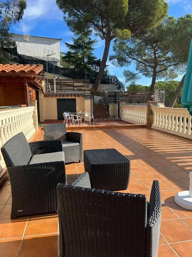 La Bruixa Rural Guest House Dosrius